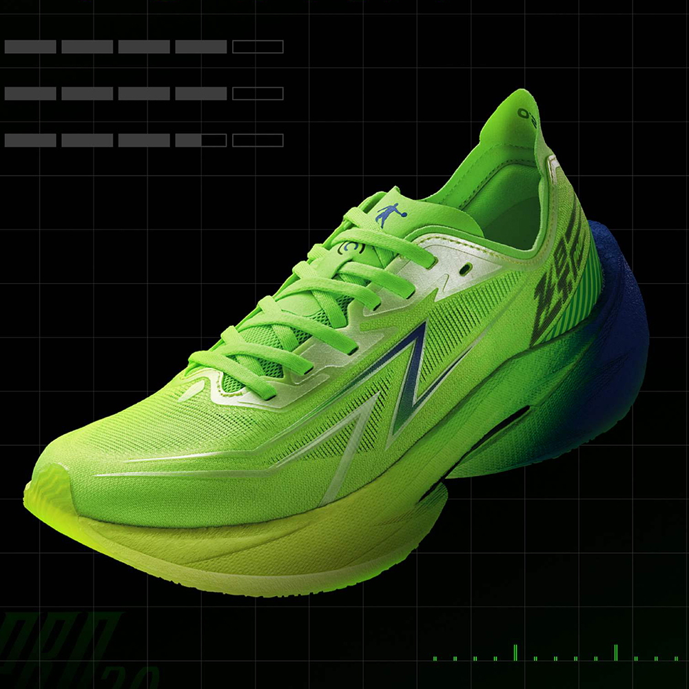 QIAODAN Breathable And Lightweight Low top Carbon Plate Marathon Training Race Running Shoes Men’s Green