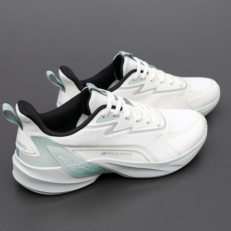361° Wander Slip Resistant And Breathable Low top Casual Running Shoes Men’s White Green