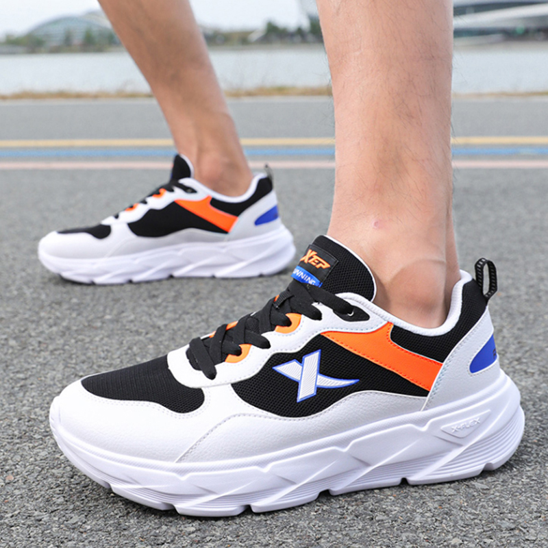 XTEP Cushioning Abrasion Resistant Balance Low top Casual Running Shoes Men’s White Black