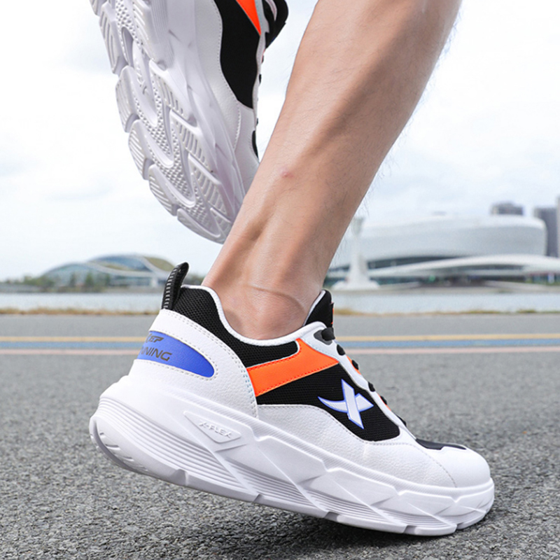 XTEP Cushioning Abrasion Resistant Balance Low top Casual Running Shoes Men’s White Black