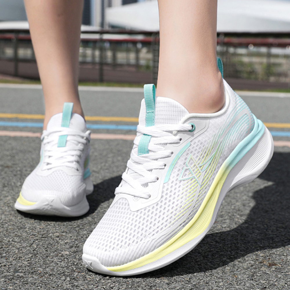 XTEP Hydrogen Wind Technology Running Shoes Women’s Low Top Classic White/Sky Yellow/Opal Blue