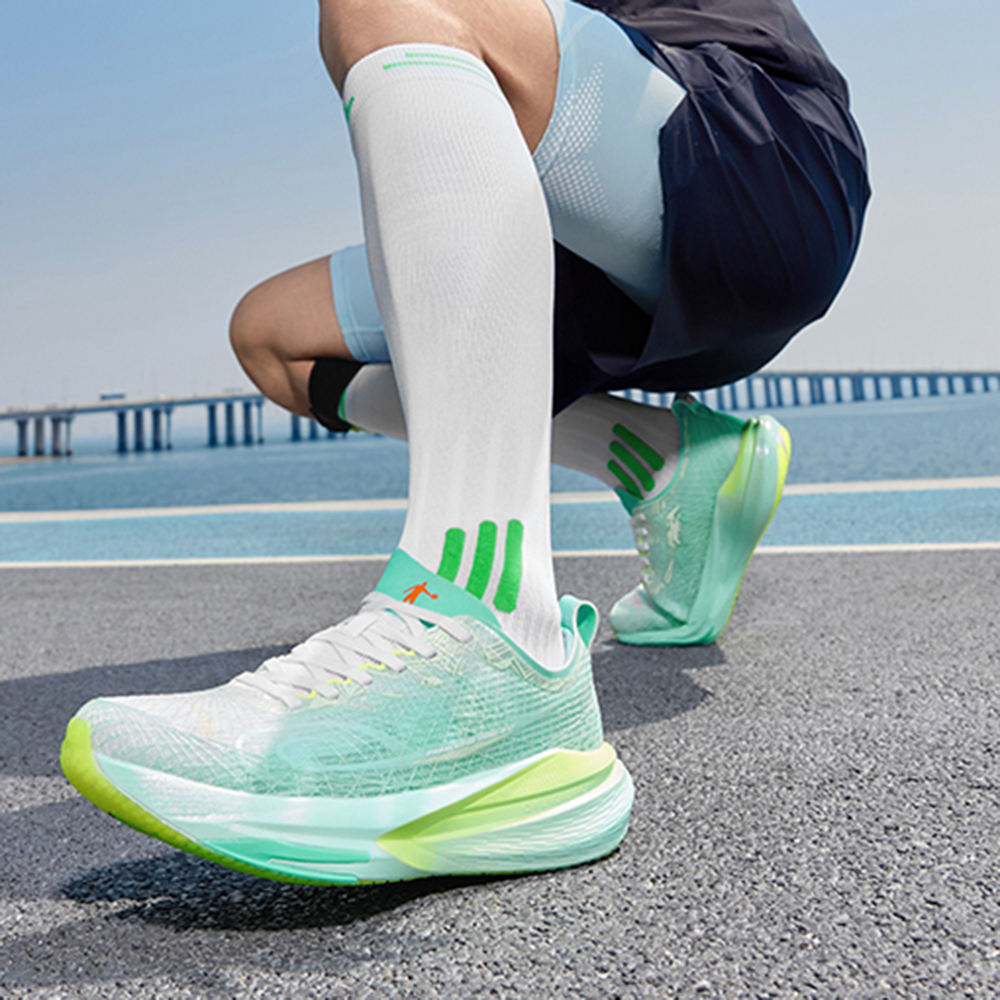 QIAODAN Cushioning Breathable Low top Physical Fitness Test & Exam Racing Running Shoes Men’s Cyan