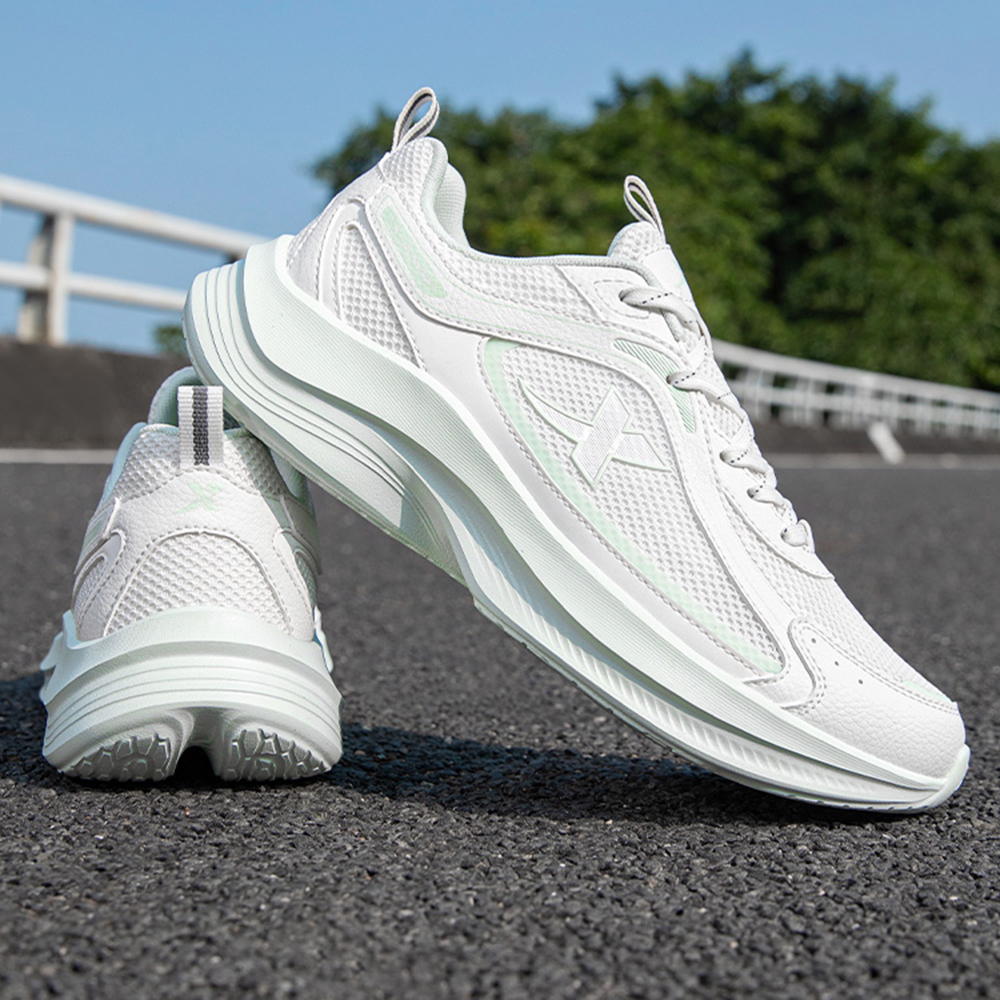 XTEP Breathable And Lightweight Low top Casual Running Shoes Women’s White Green