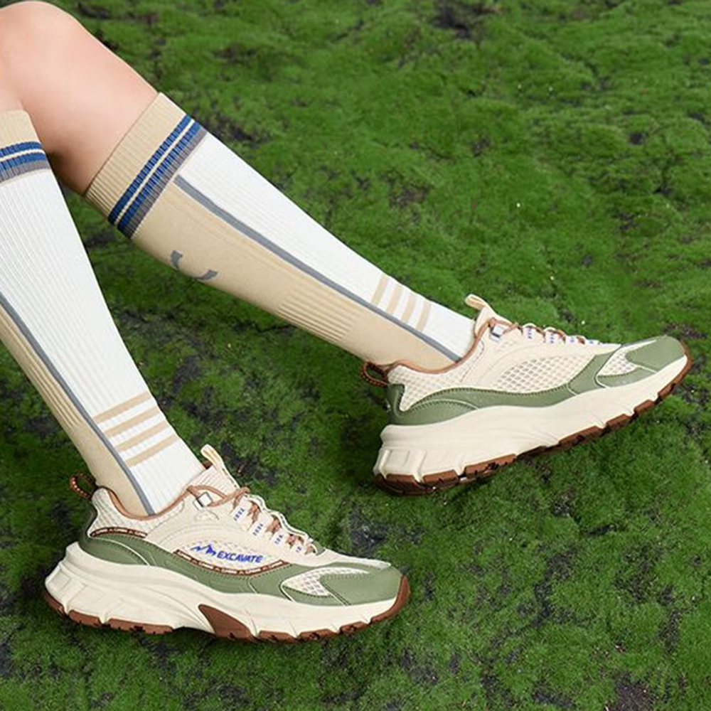 QIAODAN Cushioning Breathable Low top Outdoor Shoes Women’s Beige Green