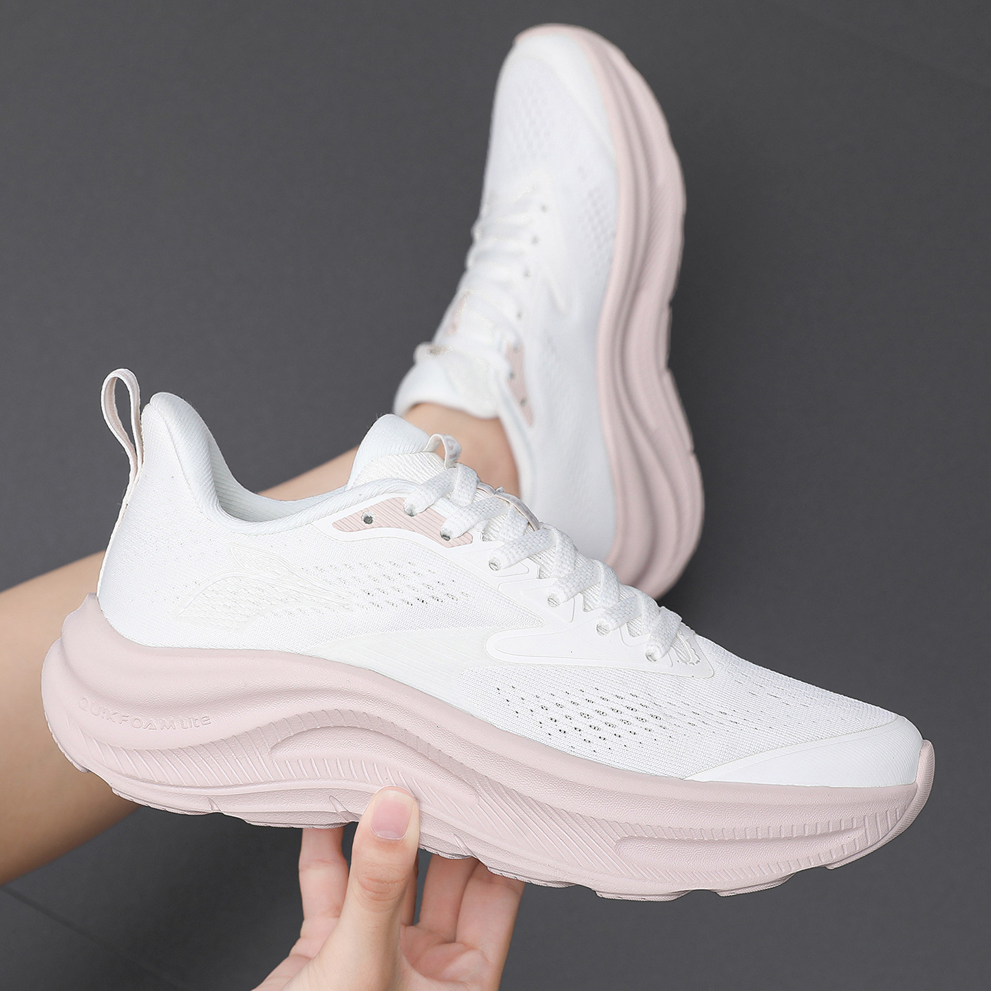 361° Breathable And Lightweight Low top Casual Running Shoes Women’s Feather White Fresh Pink
