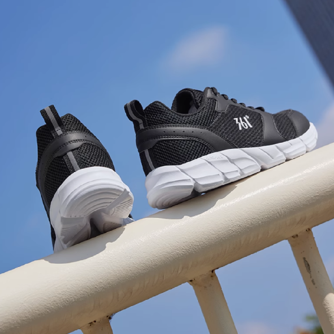 361° Low top Casual Training Long Distance Running Shoes Men’s Black White