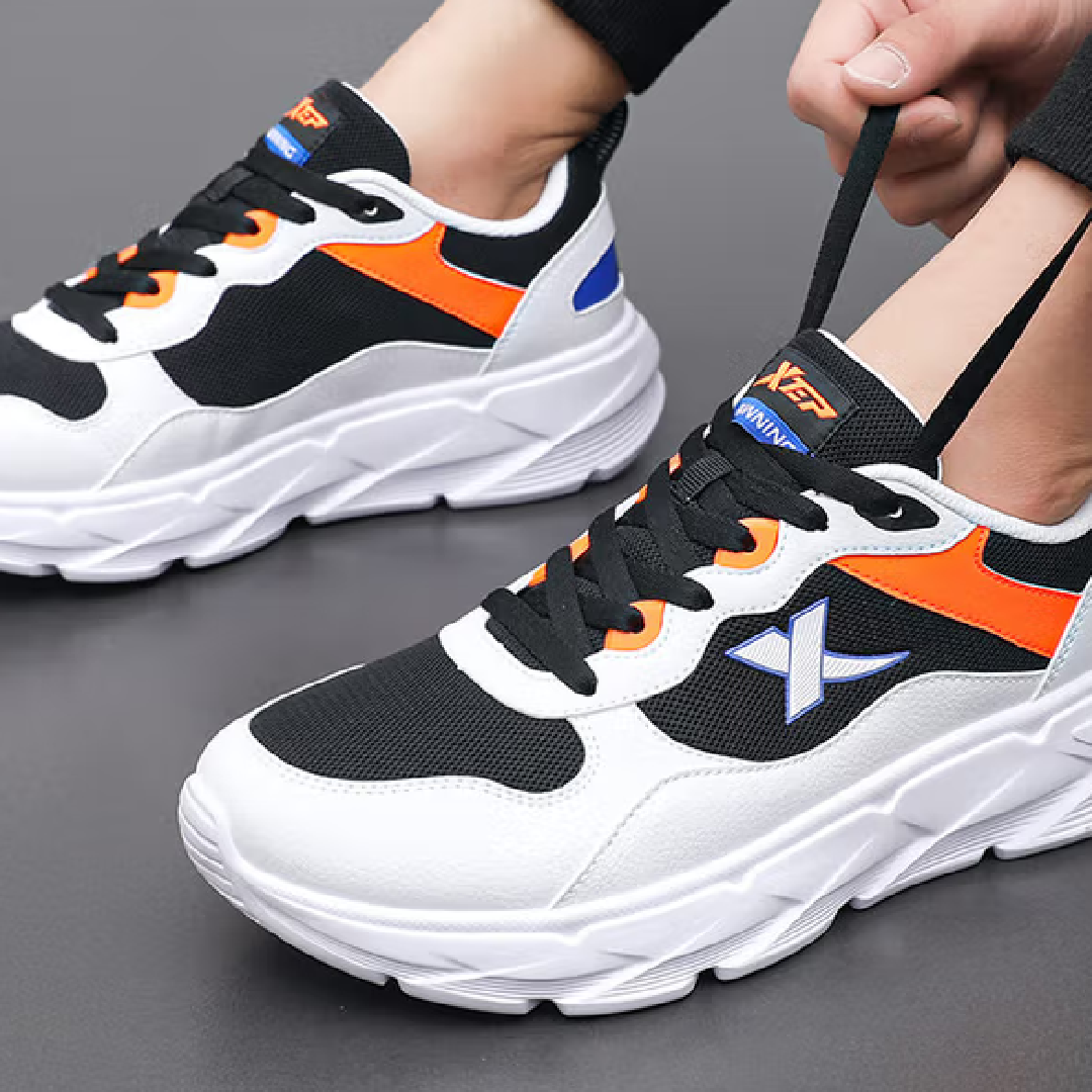 XTEP Cushioning Abrasion Resistant Support Low top Casual Running Shoes Men’s White Black Blue