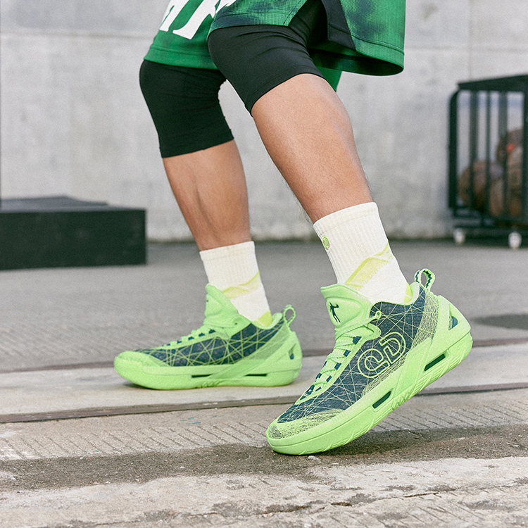 QIAODAN Slip Resistant Abrasion Resistant Slip Resistant Abrasion Resistant Low top Basketball Shoes Men’s Green