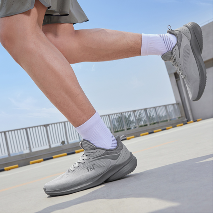 361° Slip Resistant, Abrasion Resistant, Breathable Low top Sprint Running Shoes Men’s Gray