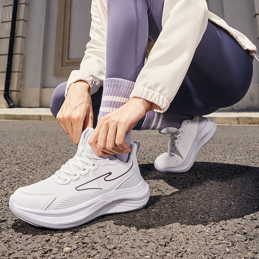 Erke Slip Resistant Abrasion Resistant Low top Casual Running Shoes Women’s White Purple