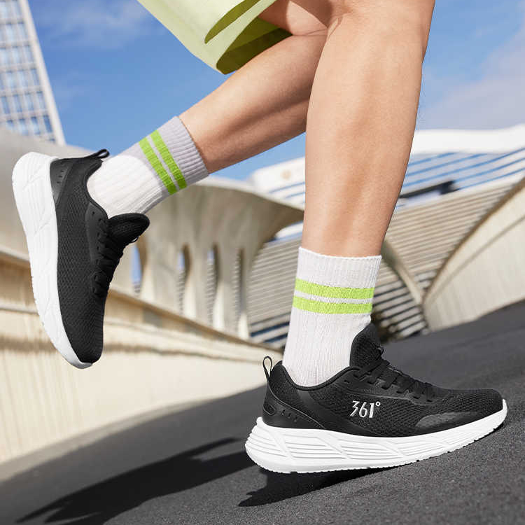 361° Slip Resistant Abrasion Resistant Low top Casual Running Shoes Men’s Black White