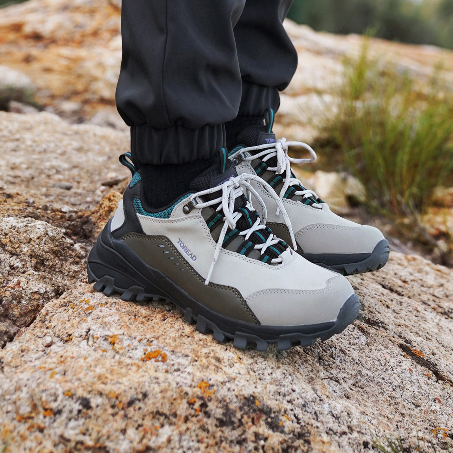 TOREAD Slip Resistant Abrasion Resistant Low top Hiking Shoes Women’s Brown Black