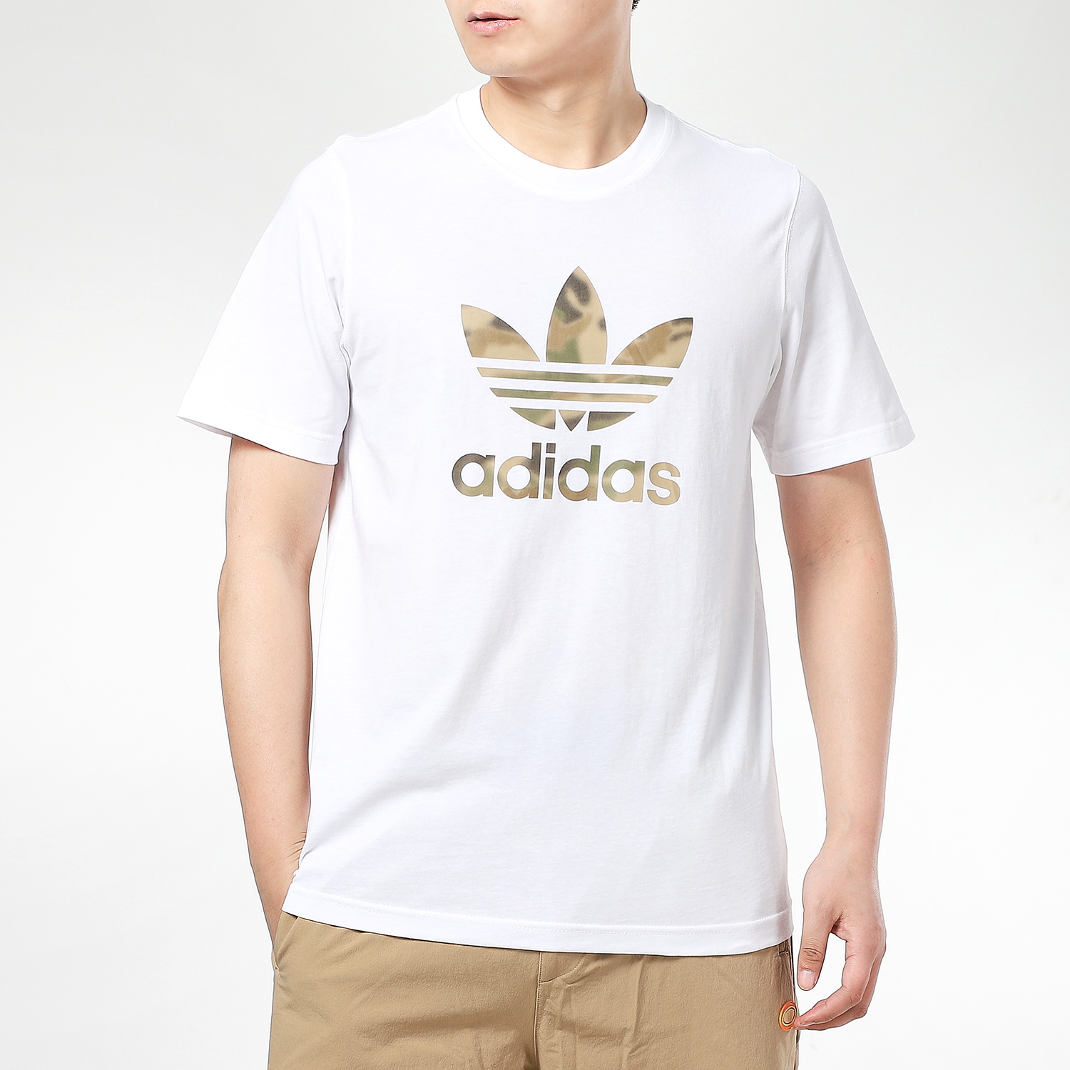 Мужская футболка adidas Camo Logo (белая) — фото 3