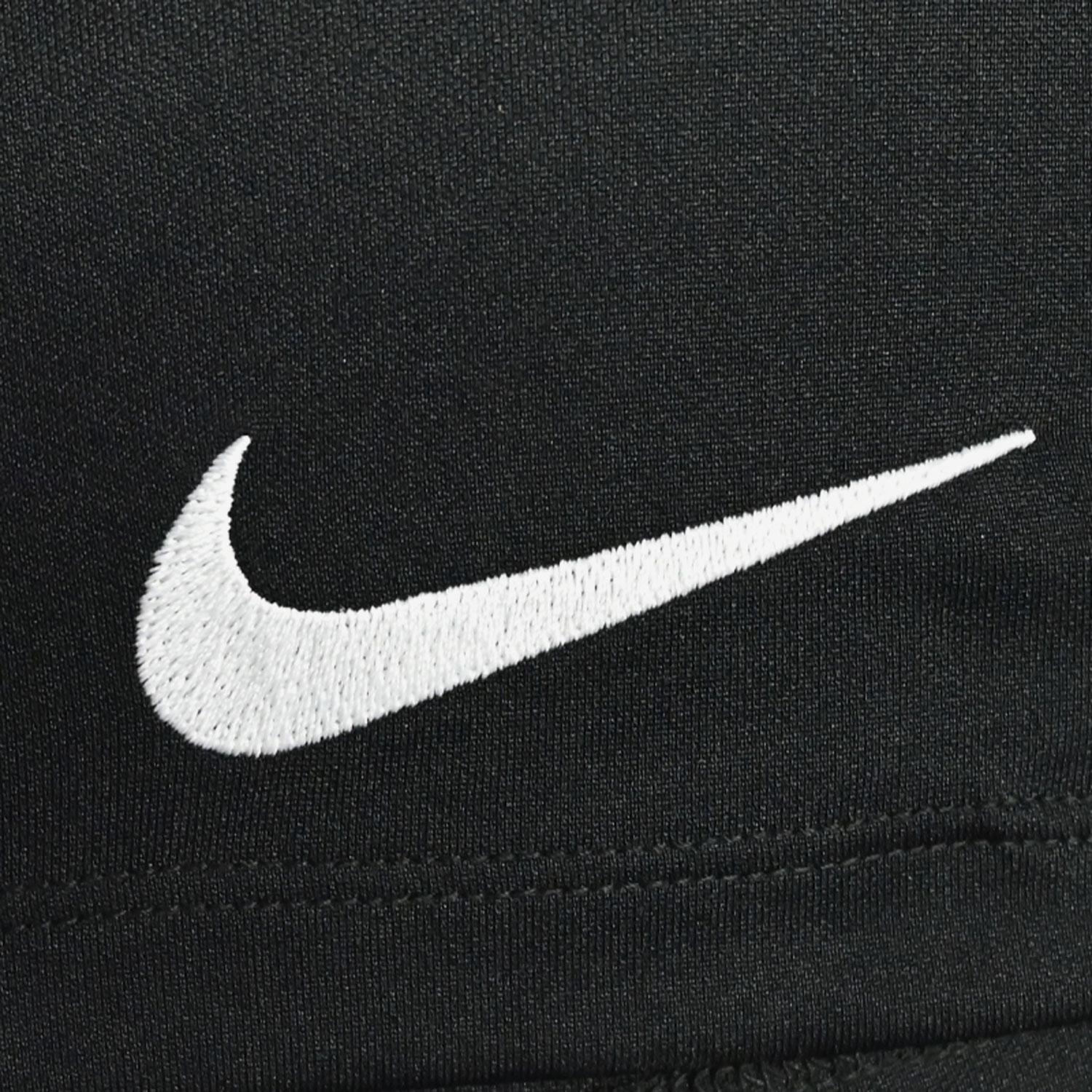 Nike Casual Sportswear Men’s White+Black Crew Neck Moderate