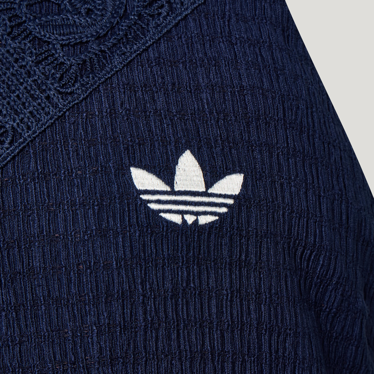 Женское платье adidas originals RESORT S DRESS (цвет на фото) — фото 5