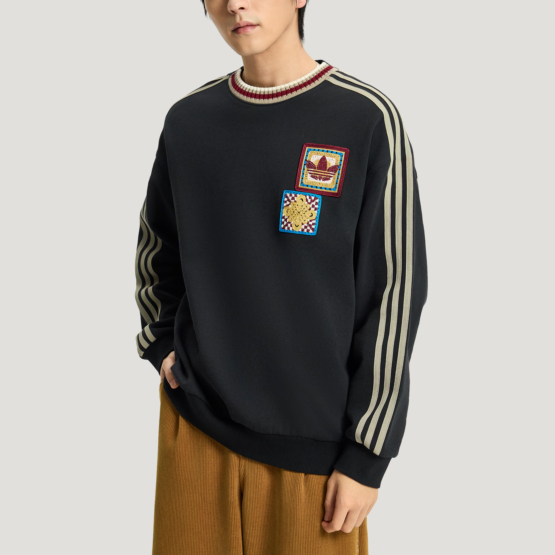 Свитшот adidas originals CRAFTED CREWNECK JUMPER (черно-белый) — фото 3