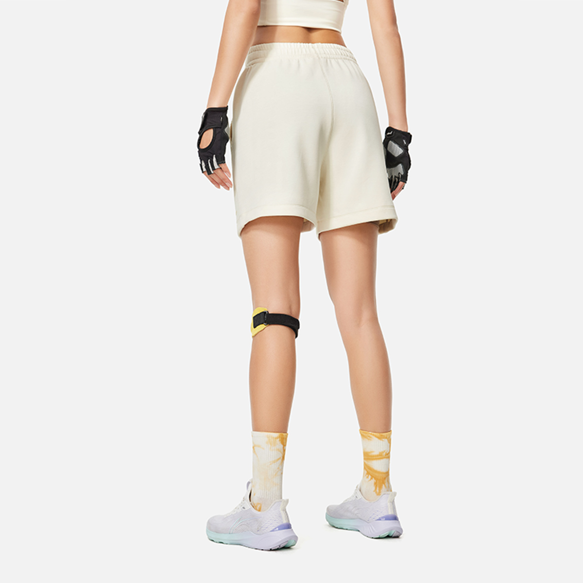 Li Ning Fitness Series Sports Shorts Women’s Creamy Yellow
