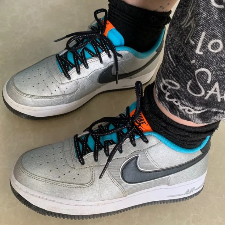 Кеды Nike NikeAir Force 1 GS (серебристо-синие) — Серебристыйсиний — фото 3
