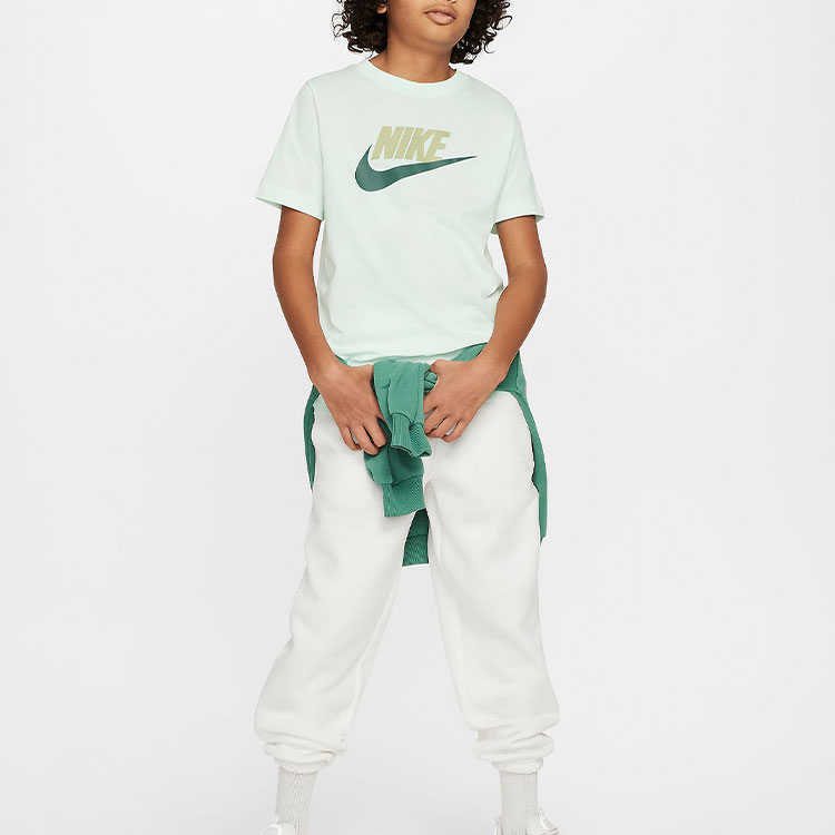 Детская футболка Nike Sportswear (салатовая) — фото 3