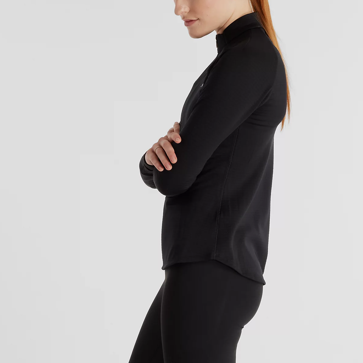 Женская футболка New Balance Heat Grid Athletics (черная) — фото 4