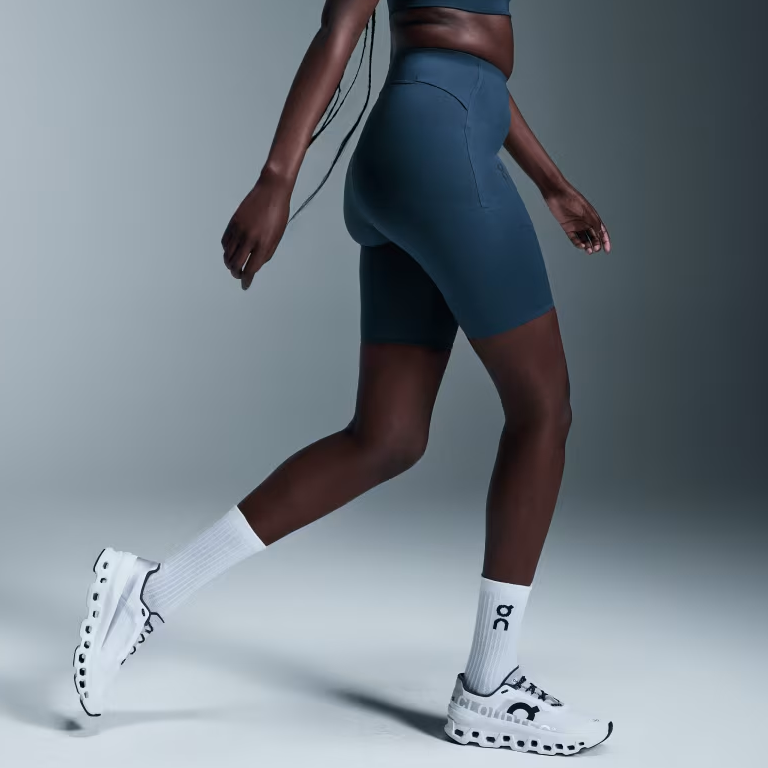 Женские шорты On Active FW24 1/2 Tights (джинсово-синий) — фото 4