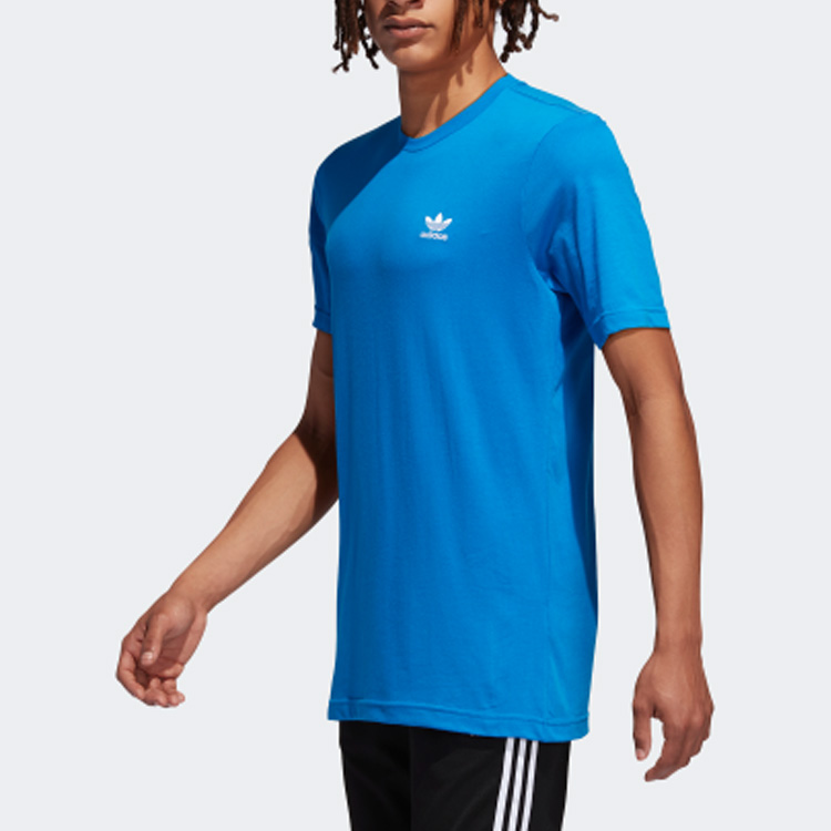 Мужская футболка adidas FN2838 (глубокий небесно-голубой) — фото 4