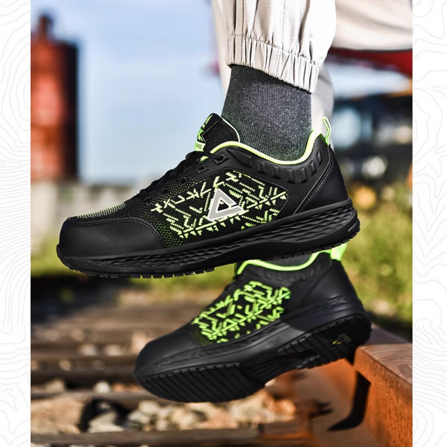 PEAK Safety & Protective Shoes Men’s Low Top