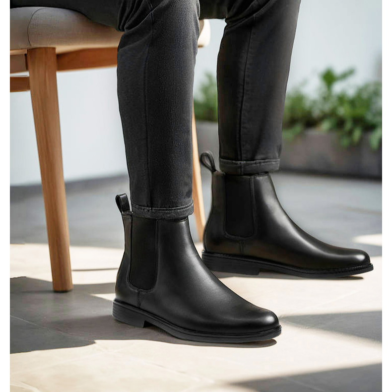 Clarks Cow Leather Short Chelsea Boots Men's Black