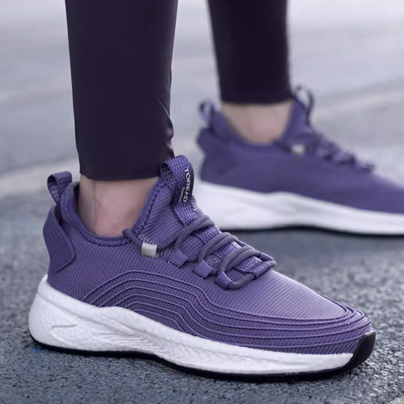 TOREAD Comfortable Cushioning Abrasion Resistant Low top Outdoor Shoes Women’s Purple Black