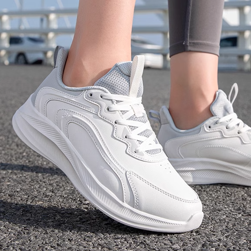 361° Yunshu Slip Resistant Abrasion Resistant Low top Running Shoes Women’s White Gray