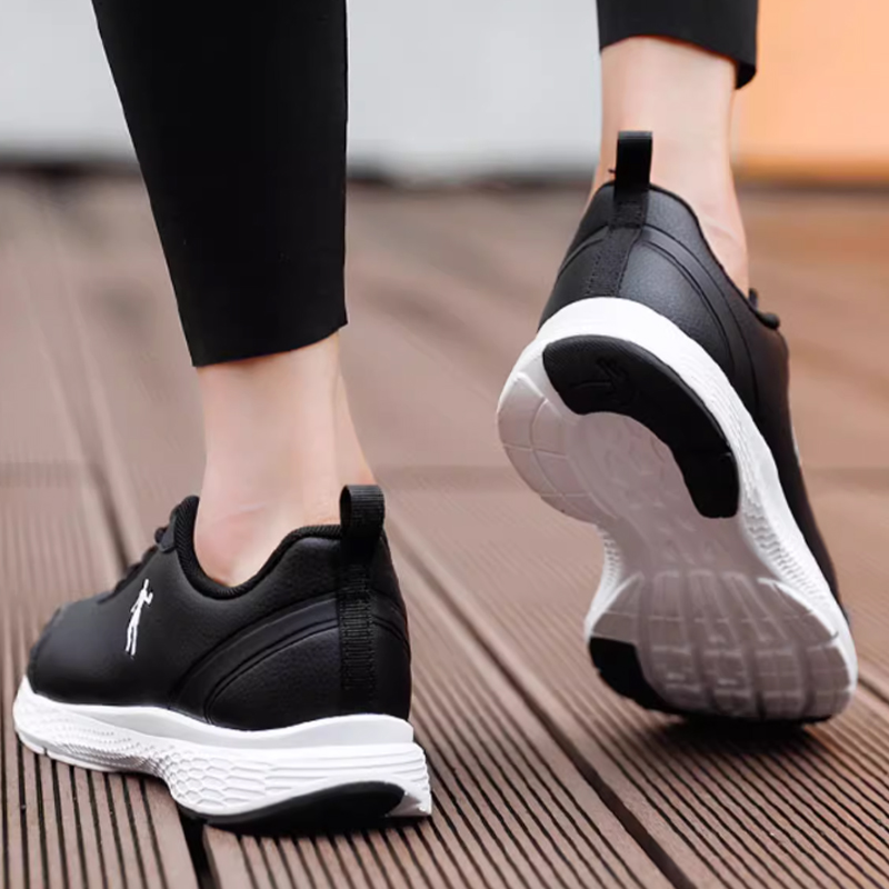 QIAODAN Minimalist Style Slip Resistant Abrasion Resistant Low top Running Shoes Women’s Black White