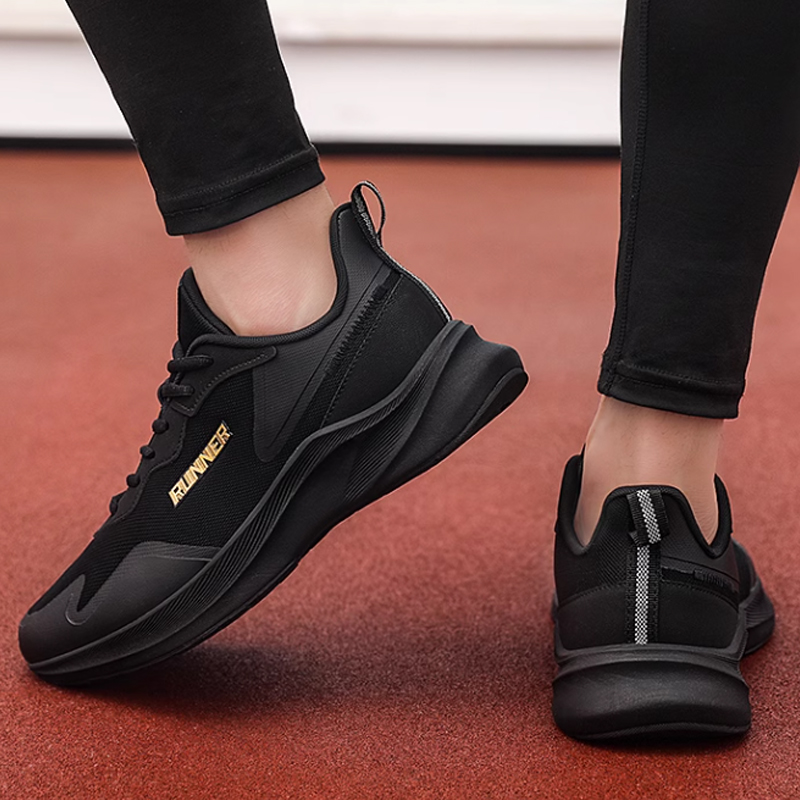 QIAODAN Versatile Cushioning Slip Resistant Low top Running Shoes Men’s Black Gold