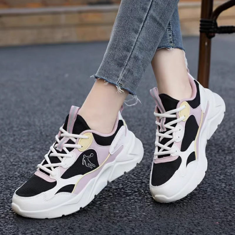QIAODAN Mesh Slip Resistant Low top Running Shoes Women’s Black Pink