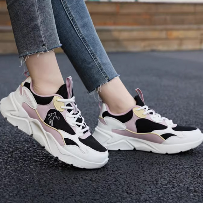 QIAODAN Mesh Slip Resistant Low top Running Shoes Women’s Black Pink