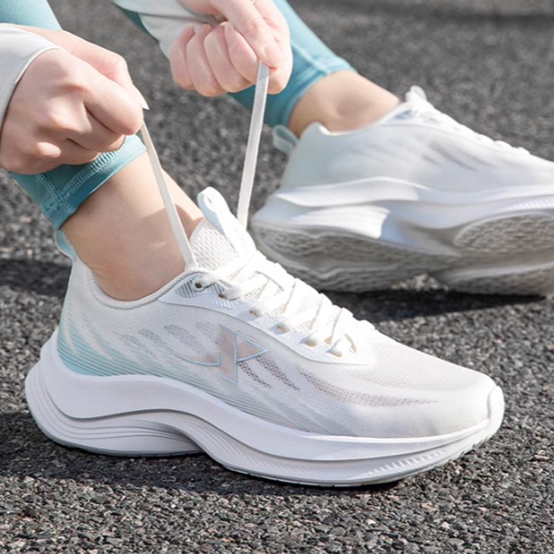 XTEP Cushioning Slip Resistant Breathable Low top Casual Running Shoes Women’s White