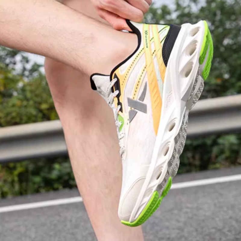 XTEP Cushioning Slip Resistant Abrasion Resistant Rebound Low top Casual Running Shoes Men’s White Orange Green