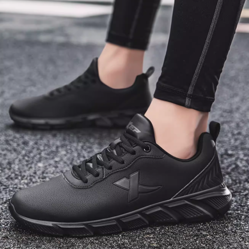 XTEP Cushioning Slip Resistant Abrasion Resistant Lightweight Low top Running Shoes Men’s Black