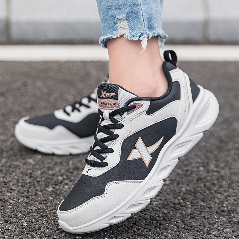 XTEP Cushioning Abrasion Resistant Cushioning, Wear Resistant Low top Running Shoes Women’s White Black