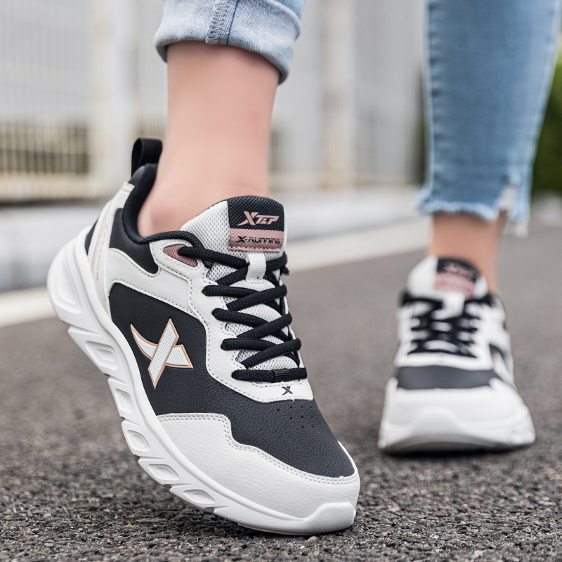 XTEP Cushioning Abrasion Resistant Cushioning, Wear Resistant Low top Running Shoes Women’s White Black