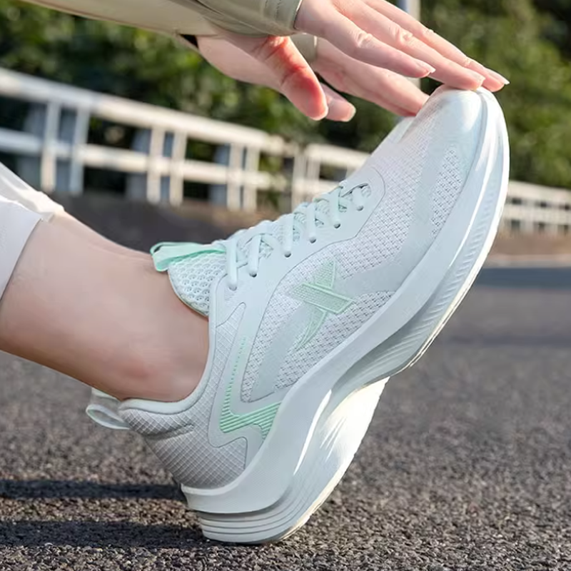 XTEP Cushioning Breathable Lightweight Low top Casual Running Shoes Women’s Green