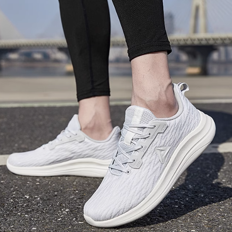 PEAK Slip Resistant Abrasion Resistant Low top Casual Running Shoes Men’s White Gray