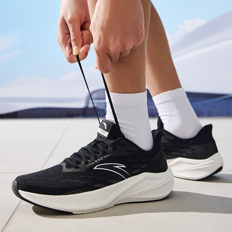 Anta Lingfeng Slip Resistant Abrasion Resistant Low top Casual Running Shoes Men’s Black Gray