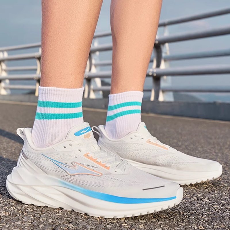 Erke Low top Casual Running Shoes Men’s Microcrystal White