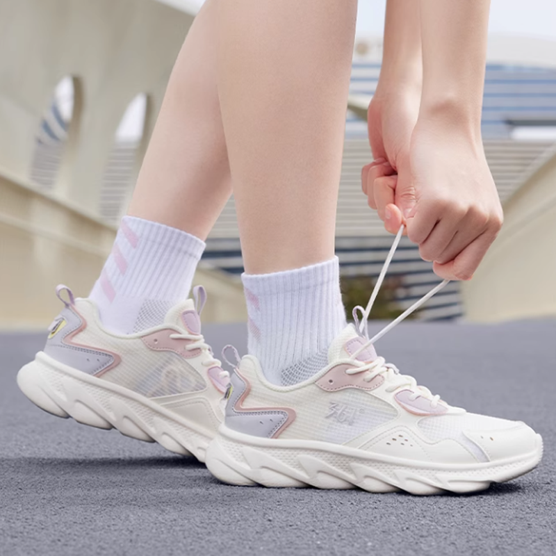 361° Slip Resistant Abrasion Resistant Slip Resistant Abrasion Resistant Low top Running Shoes Women’s White Purple