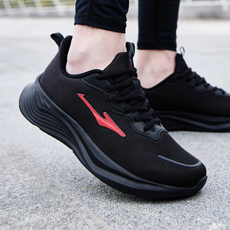 Erke Cushioning Abrasion Resistant Breathable Low top Running Shoes Men’s Black Red
