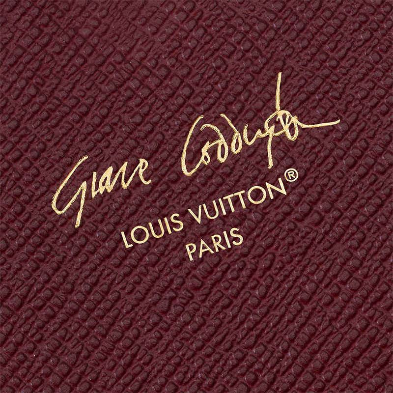 Женская сумка Louis Vuitton x Grace Coddington Catogram Kirigami Pochette (малиново-бежевая) — фото 5