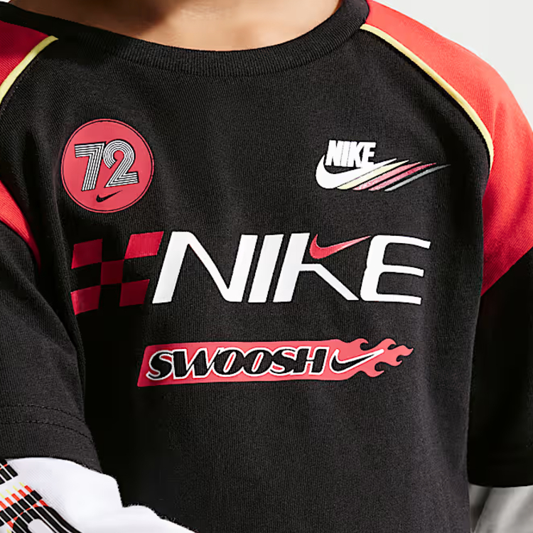 Футболка Nike Sportswear Victory Lap (черная) — фото 4