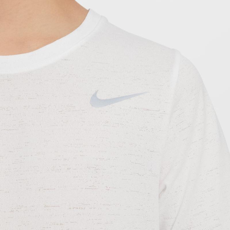 Футболка Nike DRI-FIT MILER (белая) — фото 4