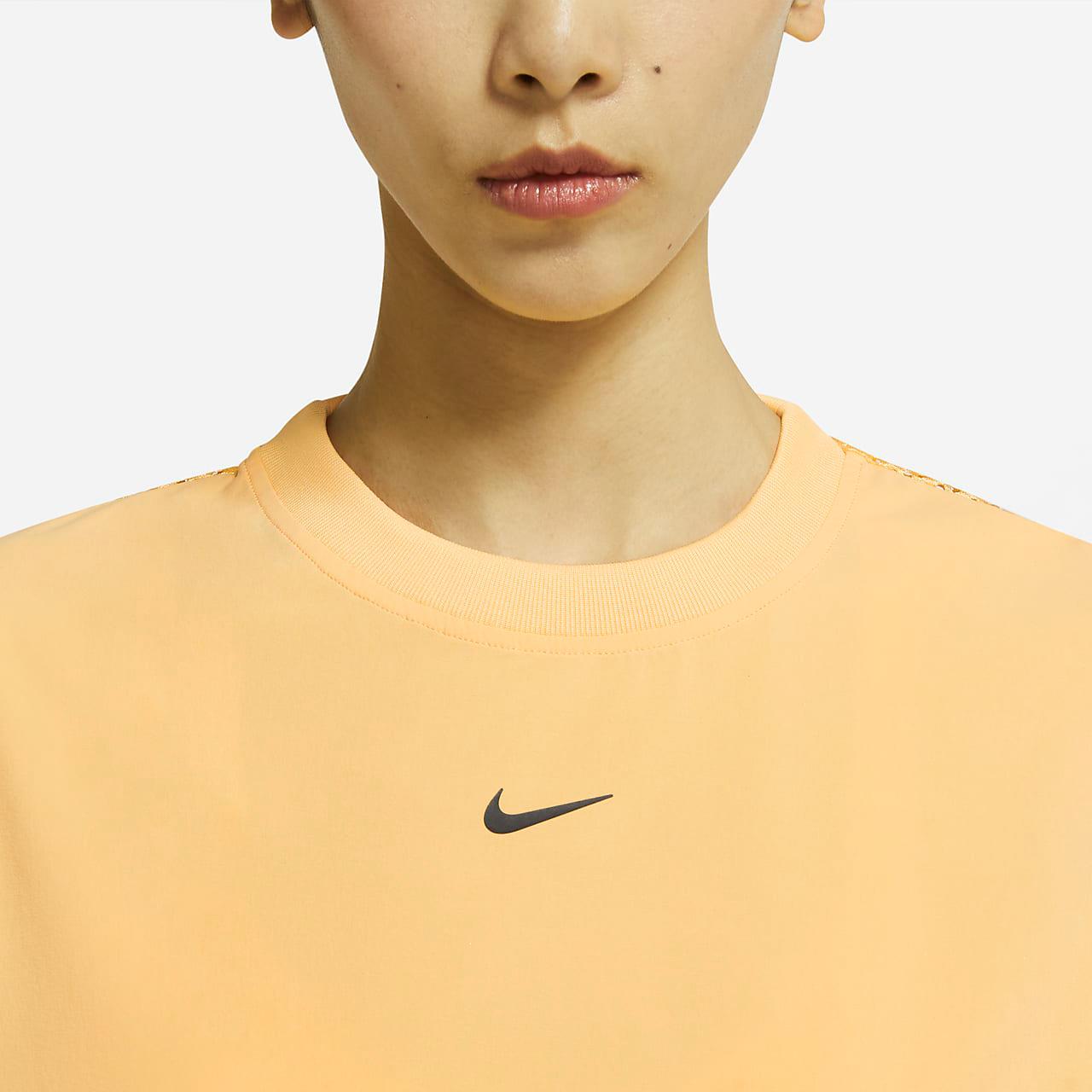Женские футболка Nike SPORTSWEAR TECH PACK Sportswear Tech Pack Logo (оранжевая) — фото 3