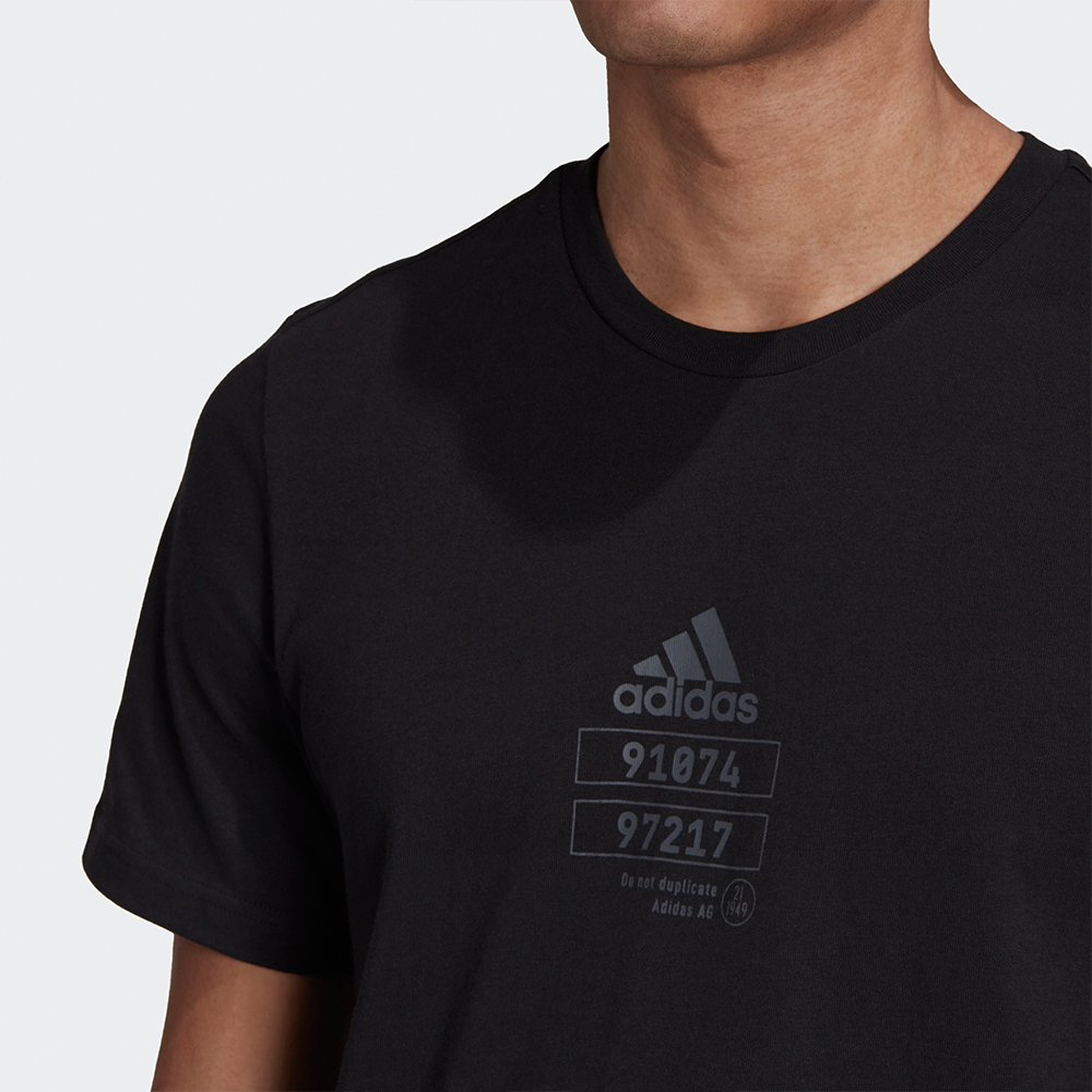 Мужская футболка adidas Tech Refl Tee M (черная) — фото 4